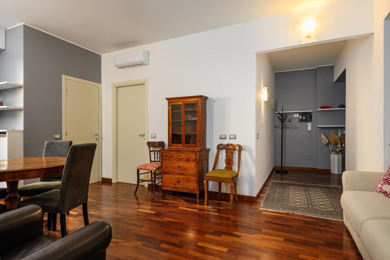 Washington Charme Apartment Милано Екстериор снимка