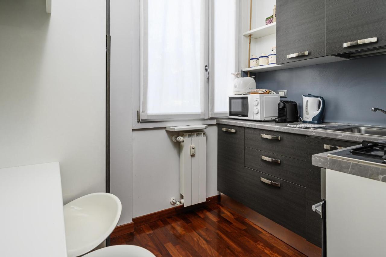 Washington Charme Apartment Милано Екстериор снимка